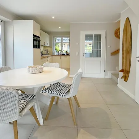 Koje 12 Holiday home